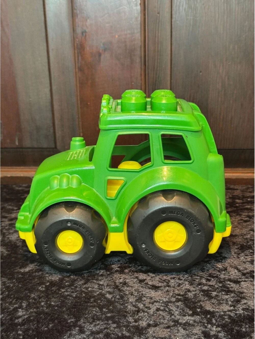 Mega Bloks Green and Yellow John Deere Tractor Toy